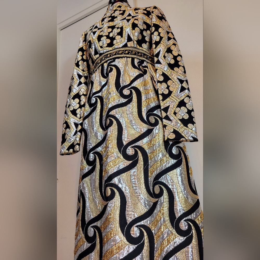 VTG 60's Sandra Sage brocade dress - Picture 4 of 17